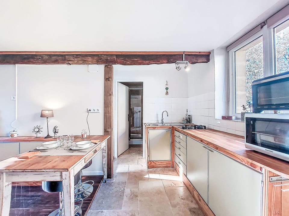 Kitchen / Dining Room