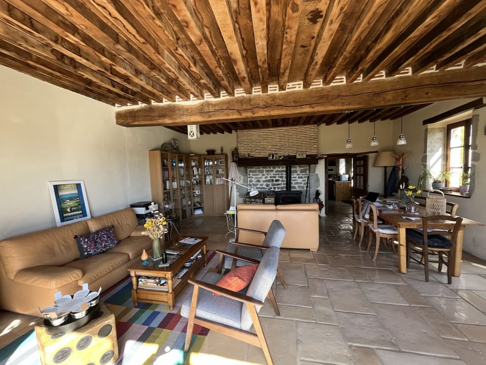 Landhaus mit eingezäuntem Garten Vacation rental in Bourgogne-Franche-Comté