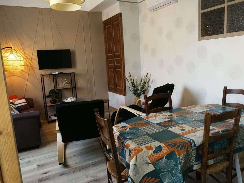 Schönes renoviertes katalanisches Haus Vacation rental in Catalonia