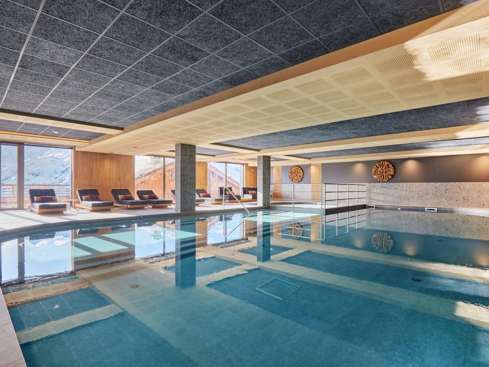 Pool Indoor