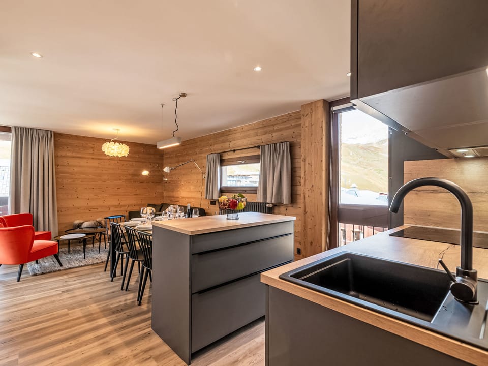 Kitchen / Dining Room