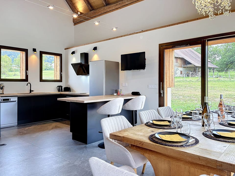Kitchen / Dining Room