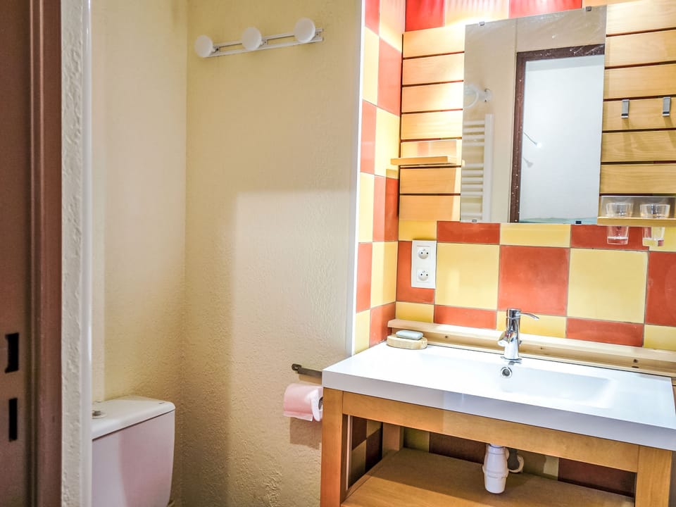 Bathroom / Wellness