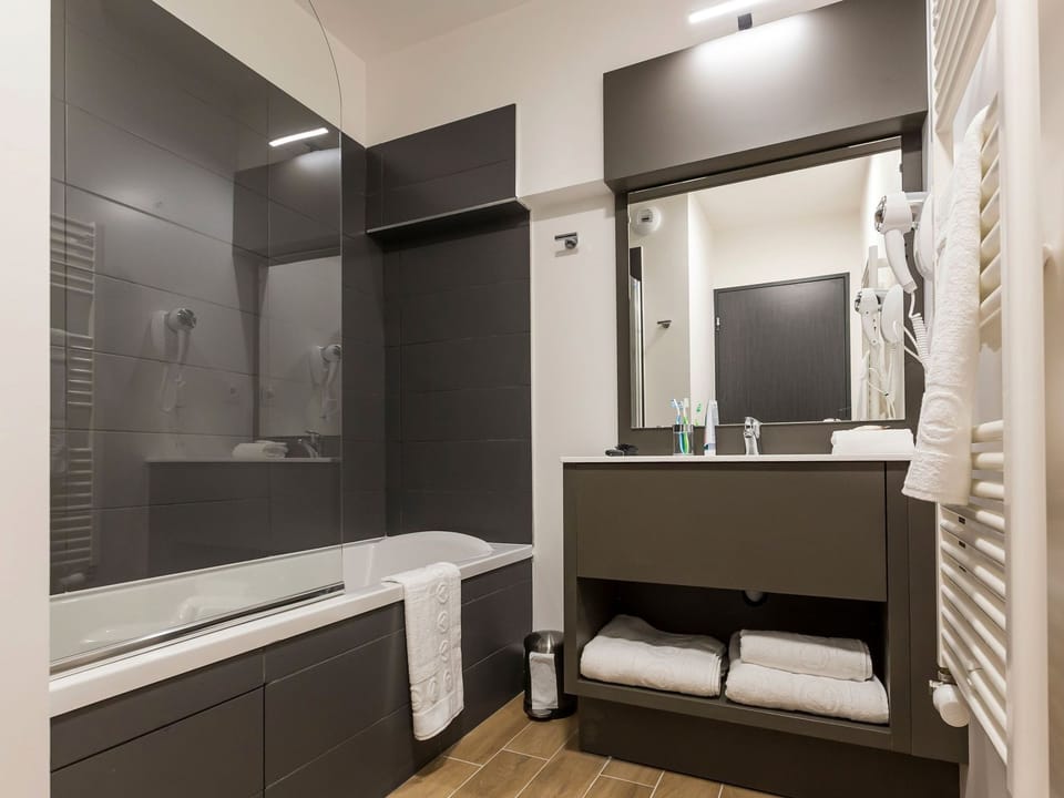 Bathroom / Wellness