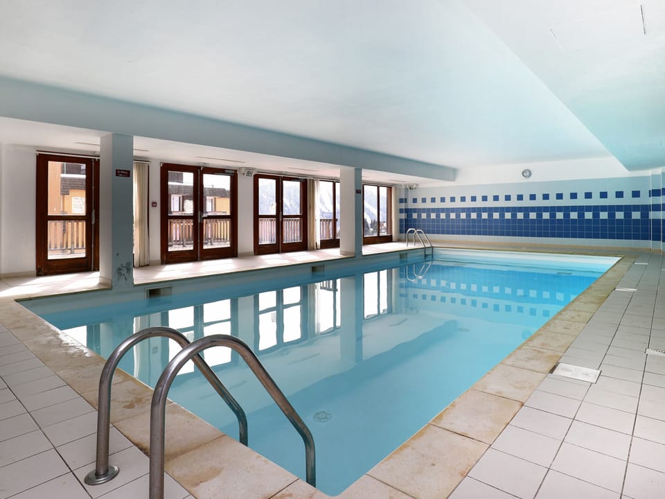 Pool Indoor