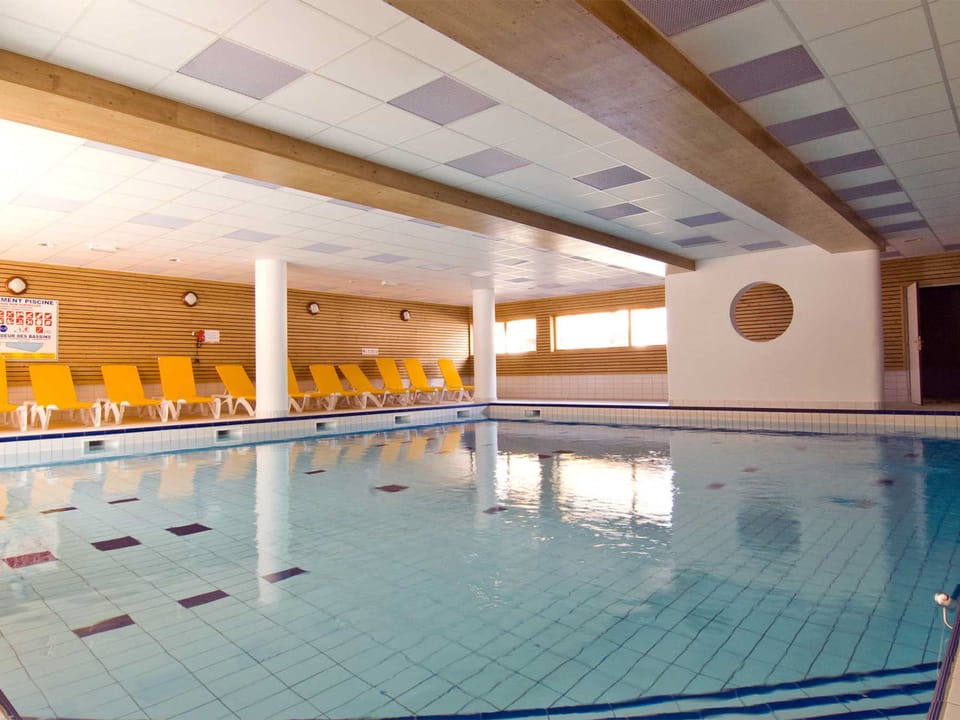 Pool Indoor