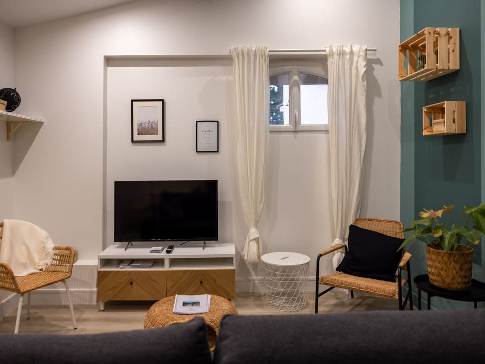 im Herzen eines provenzalischen Weinguts, Terrasse mit Meerblick, Pool Vacation rental in French Riviera