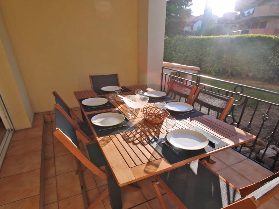 Appt 6 Pers - Piscine Résidence - Climatisation Apartment in Sainte-Maxime