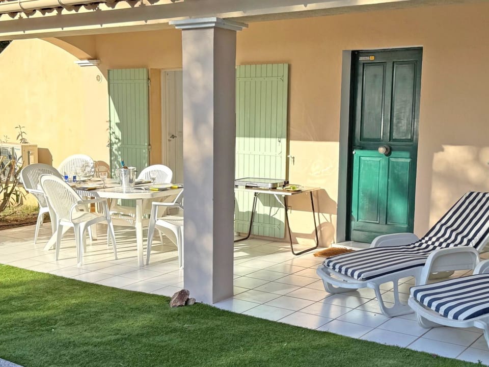 Appt - 2/4pers - Vue Mer - Clim - Ste Maxime Apartment in Sainte-Maxime