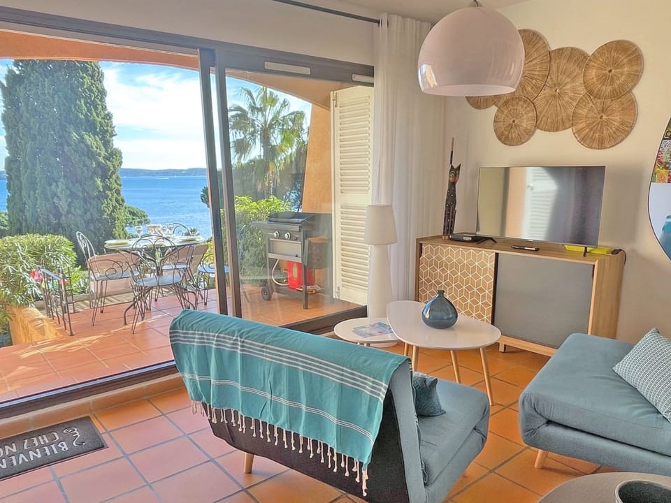 Studio 2/4 Pers - Vue Mer - Climatisation Apartment in Sainte-Maxime
