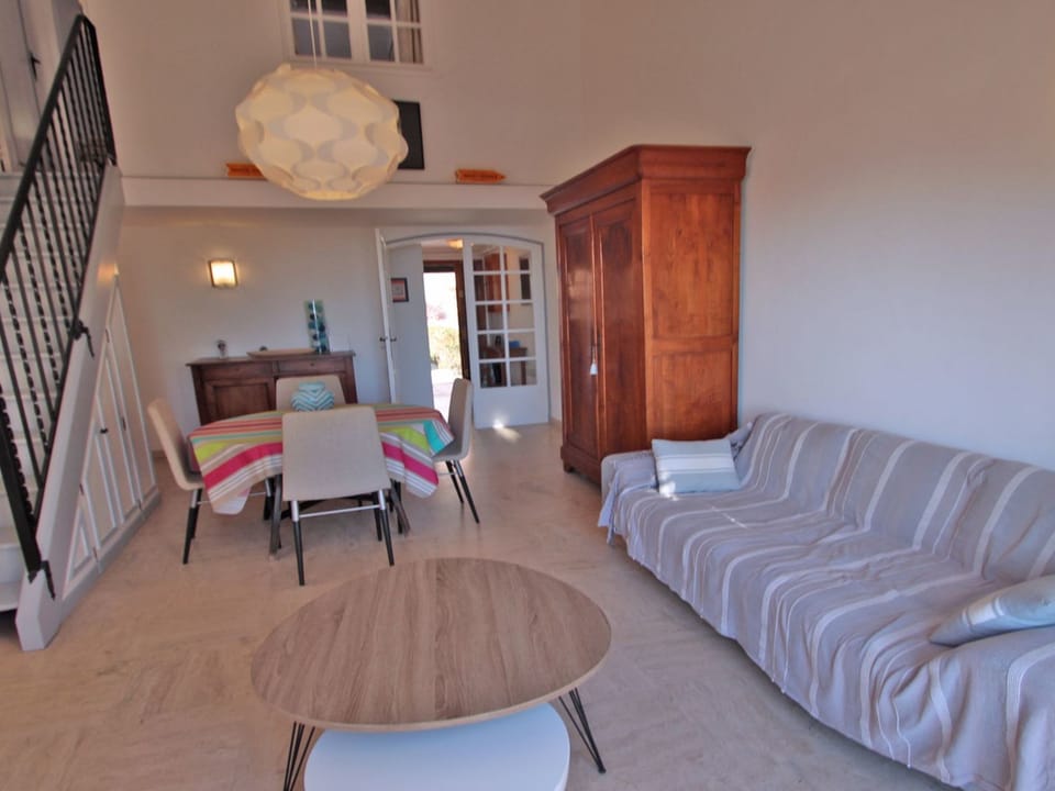Appt T4 - 6 pers - Vue Mer - Piscine Résidence Apartment in Sainte-Maxime