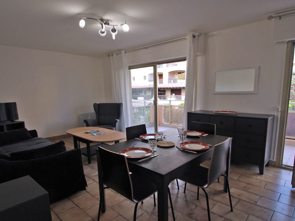 Wohnung 4-6 Personen - Swimmingpool Residenz Apartment in Sainte-Maxime