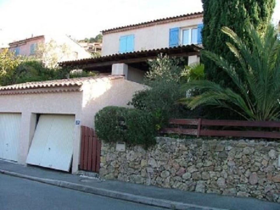 Casa vacanze "Allée des marjolaines" (Majoranallee) Vacation rental in Saint-Raphael