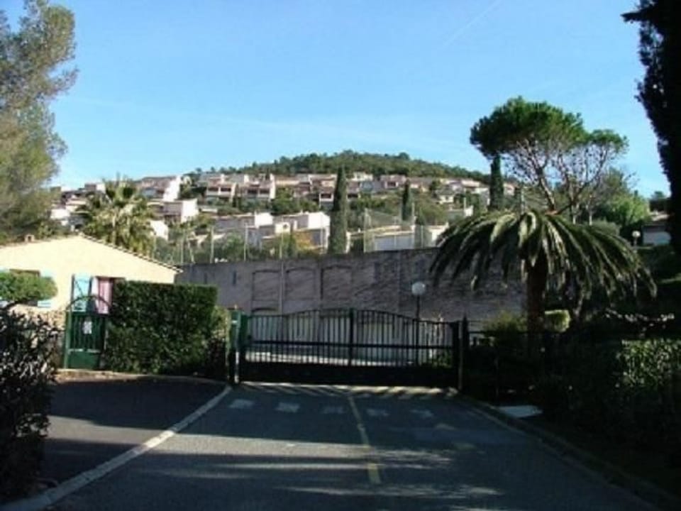 Casa vacanze "Allée des marjolaines" (Majoranallee) Vacation rental in Saint-Raphael
