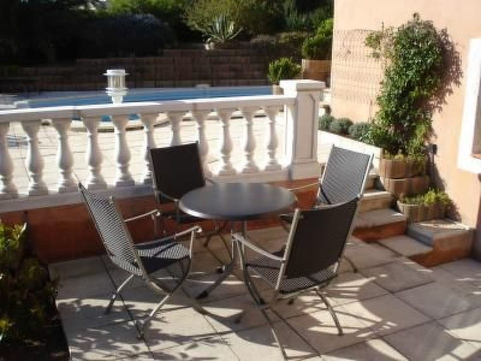 Rose Apartment in Saint-Raphael