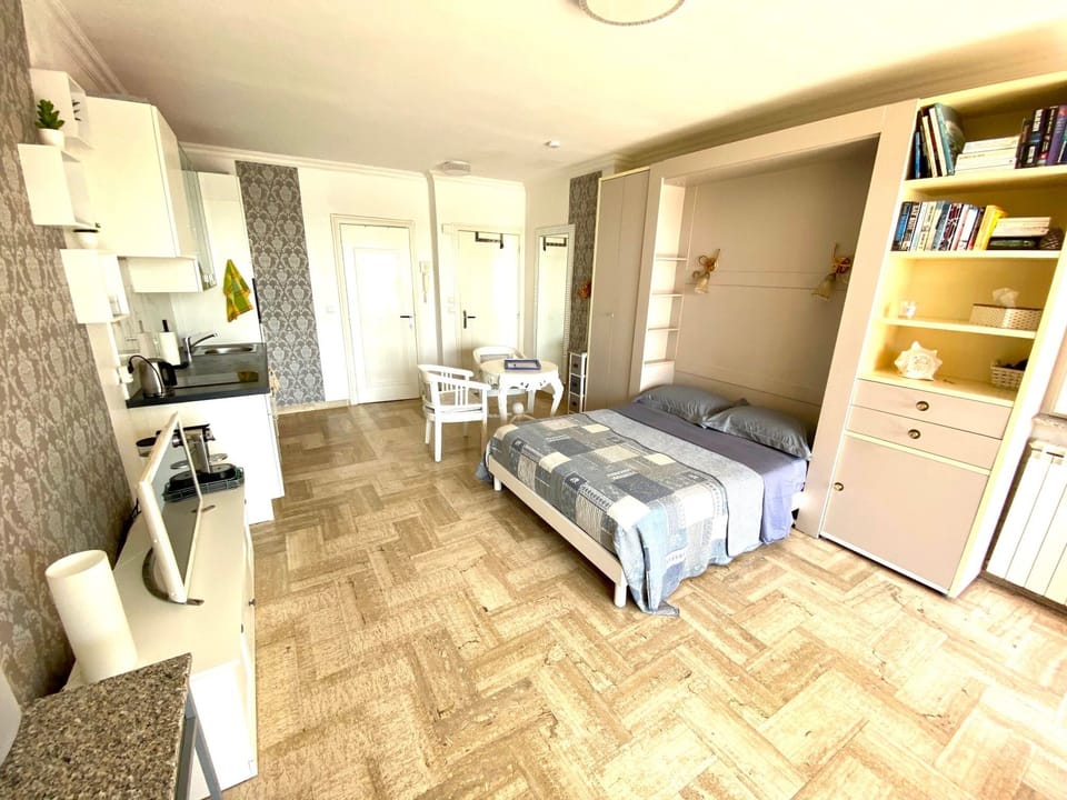 Studio mit großzügiger Terrasse und Panoramablick Apartment in Villefranche-sur-Mer