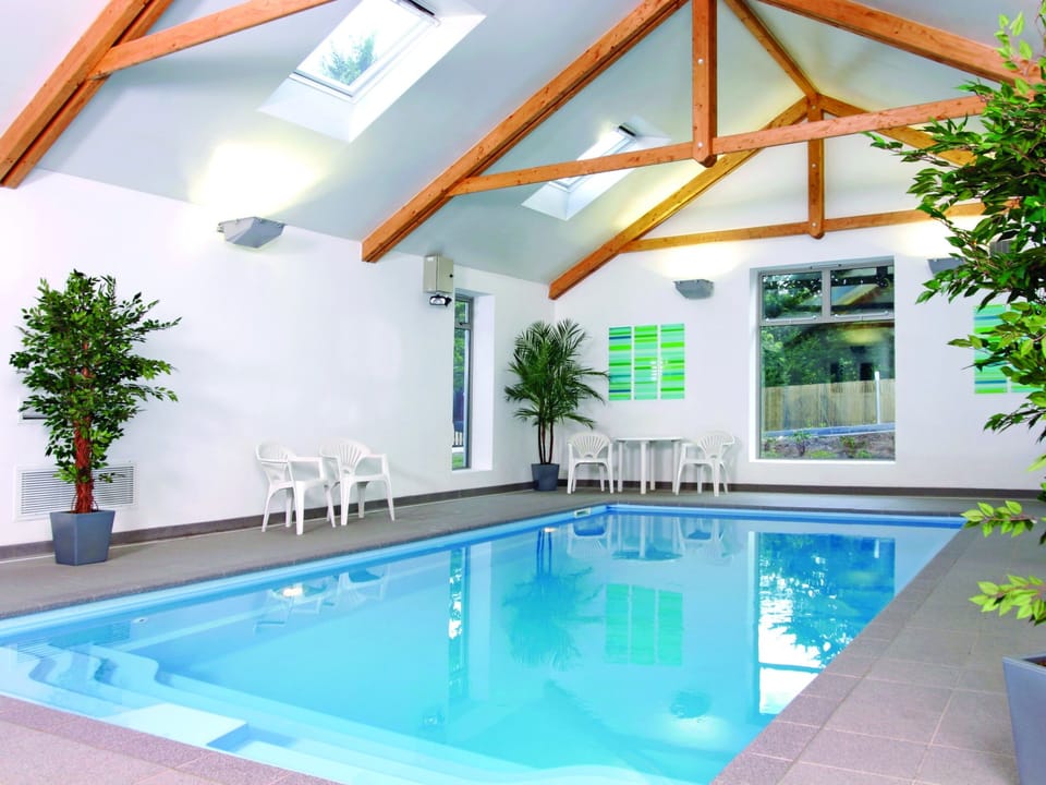 Pool Indoor