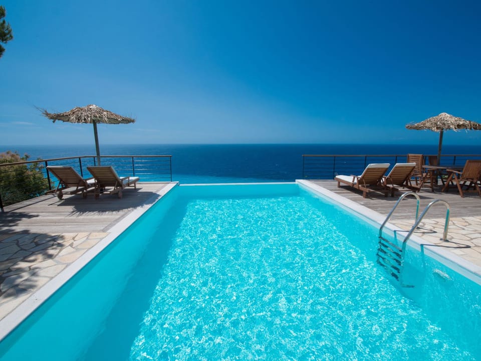 Schönes Haus in Lefkada mit privatem Pool und malerischer Aussicht Vacation rental in Lefkada, Lefkada Municipality, Greece