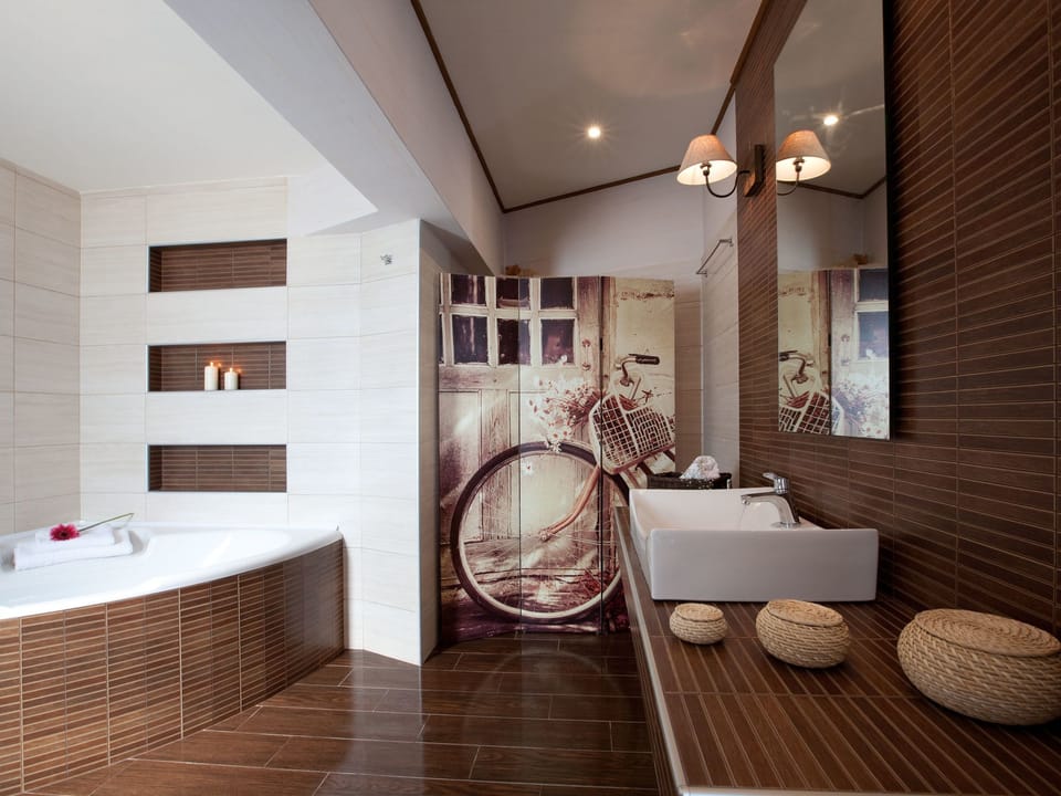 Bathroom / Wellness