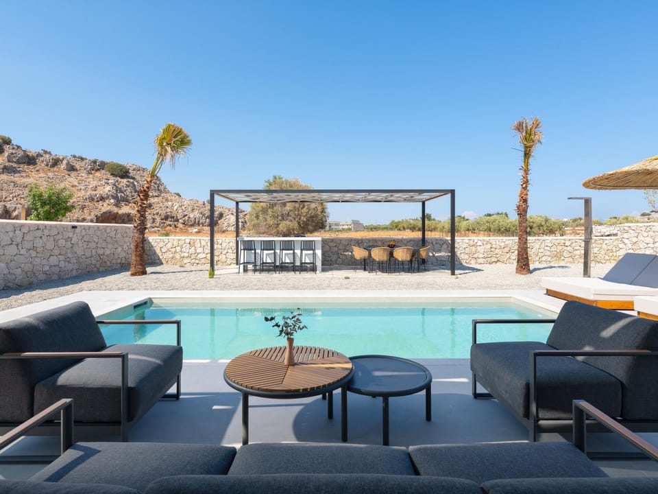 Zen Club Luxus-Villen-Satori Vacation rental in Kolympia