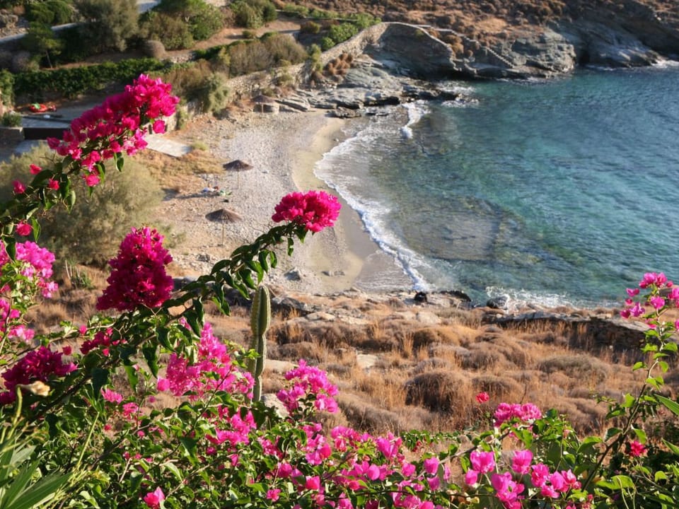 Luxuriöse, ruhige Wohnung direkt am Meer - Privatstrand Apartment in Kea-Kythnos