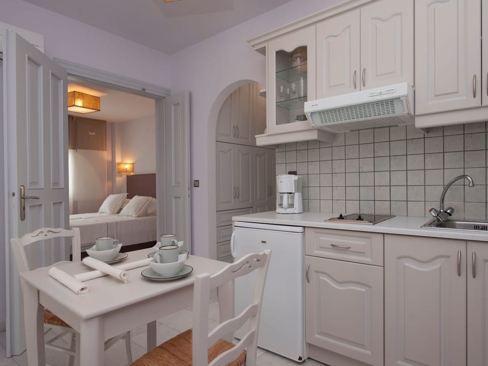 1371354 Apartment in Naxos, Naxos and Lesser Cyclades, Greece