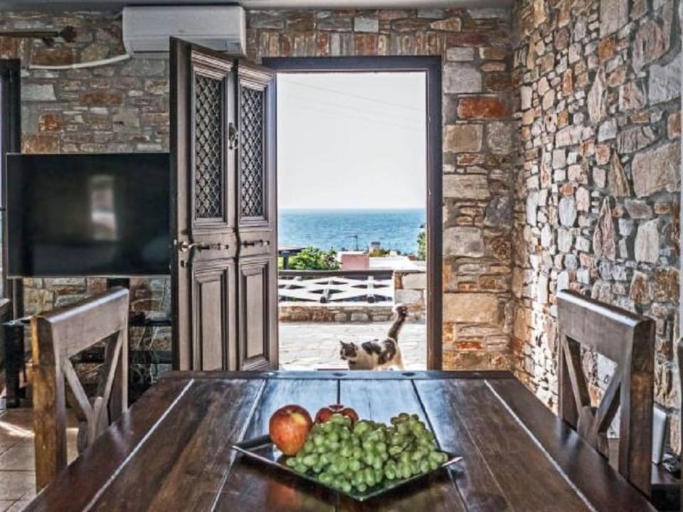 mit Privatpool für 8 Personen und 2 Kinder in Megas Gialos, Kykladen Vacation rental in Decentralized Administration of the Aegean
