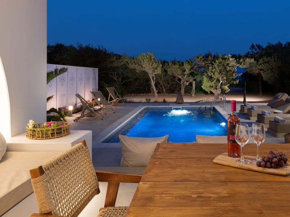 Paradiso Luxus-Villa am Strand Vacation rental in Rhodes, Greece