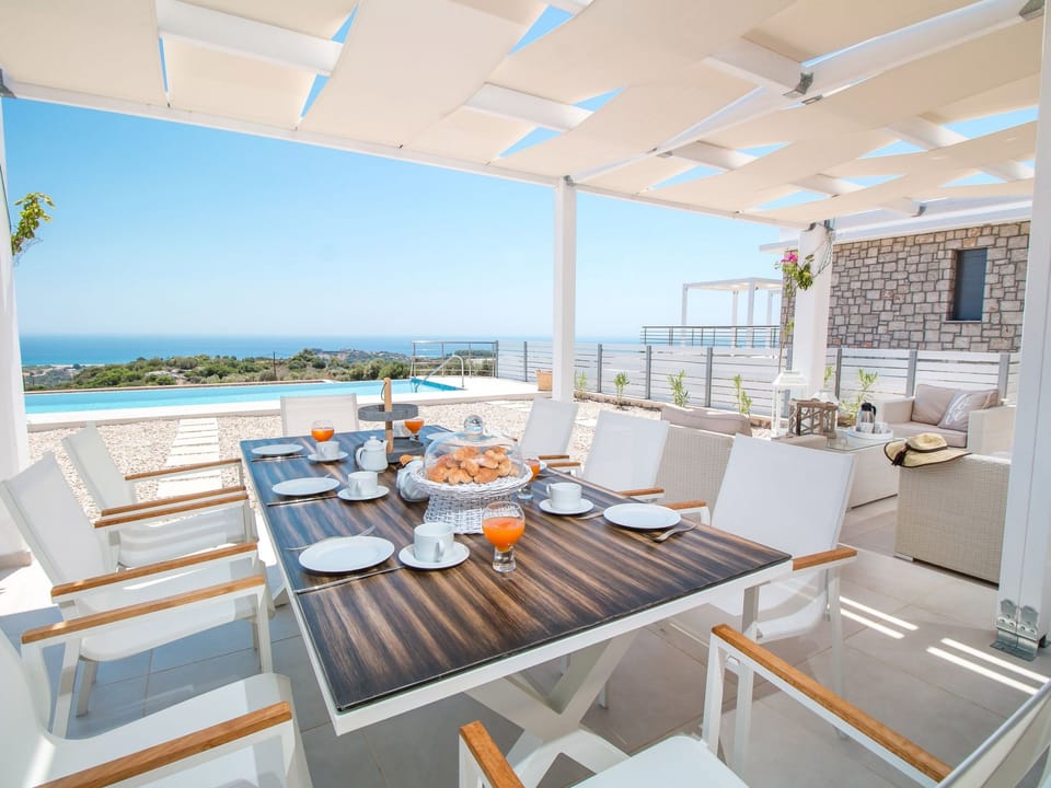 Gregorys Luxus-Villa Vacation rental in Rhodes, Greece
