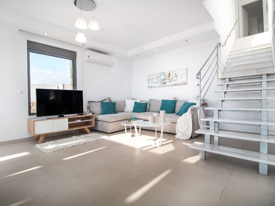 Gregorys Luxus-Villa Vacation rental in Rhodes, Greece