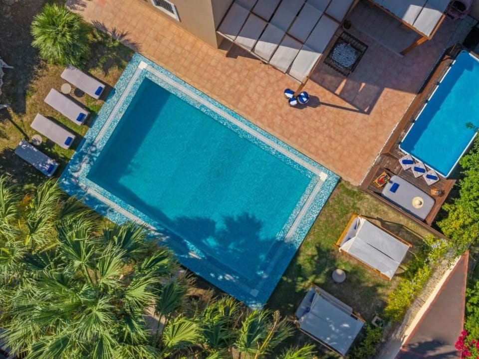 mit Privatpool für 20 Personen in Ialysos, Dodekanes Vacation rental in Ialysos