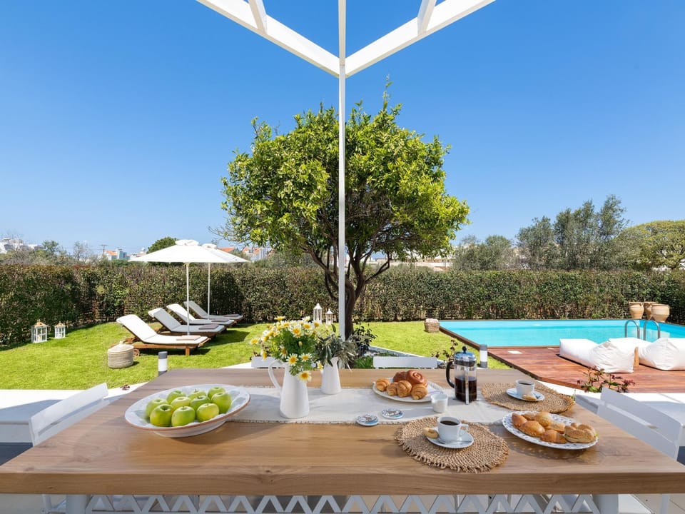 Schöne weiße Ferienvilla Liebe Vacation rental in Ialysos