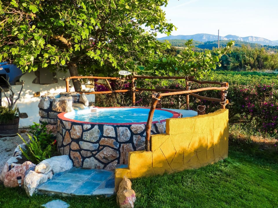 Anwesen mit Whirlpool Vacation rental in Rhodes, Greece