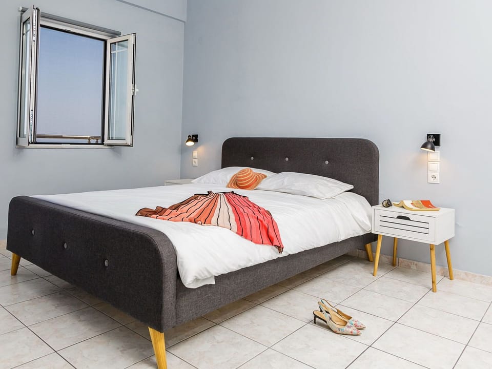 Wohnung in Kato Gouves mit Parkplatz, Blick auf den Sonnenuntergang Apartment in Crete