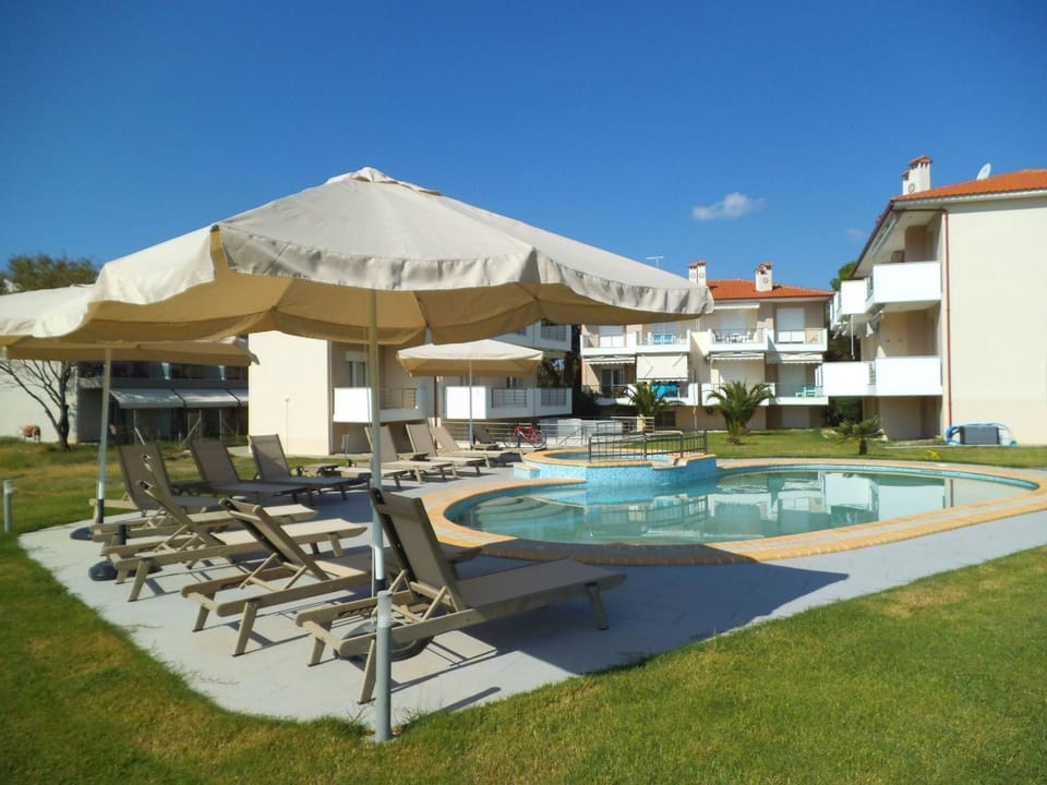 Finikas Garden Nikit Apartment in Halkidiki