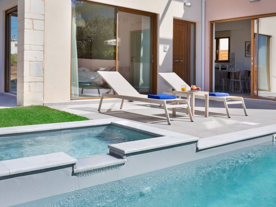 Neue Villa Panorea in Strandnähe mit absoluter Privatsphäre Vacation rental in Agia Marina