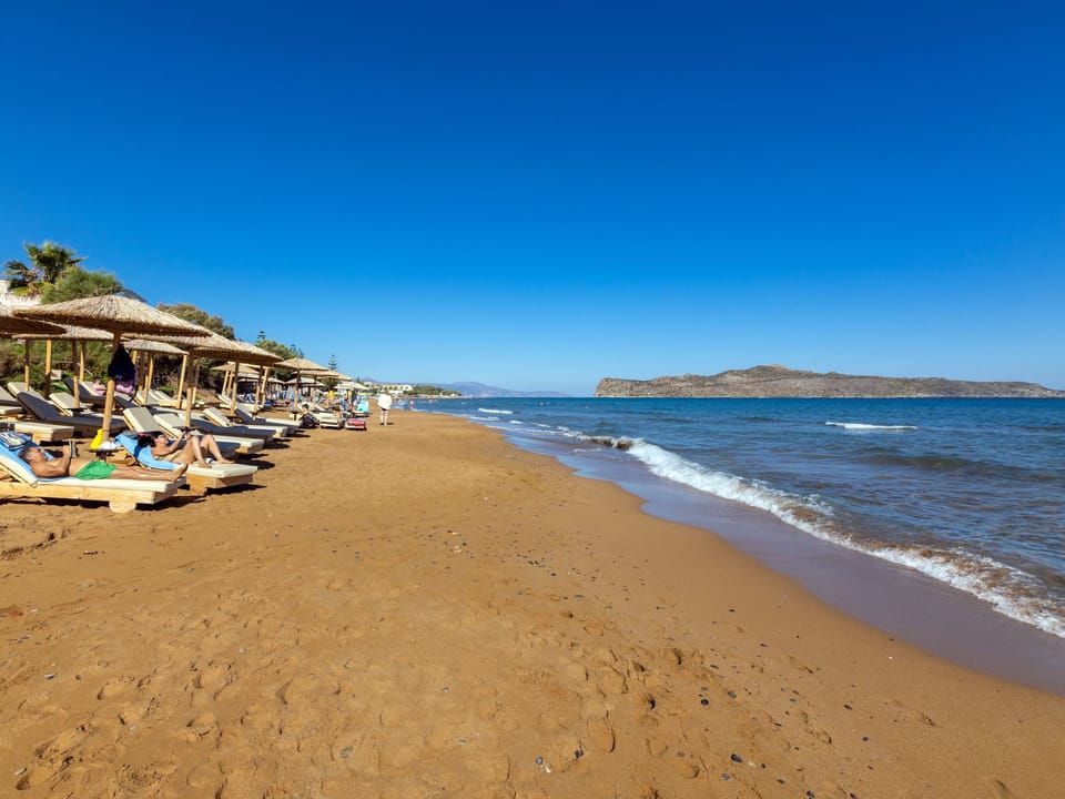 Beachfront Garden Villa Vacation rental in Crete