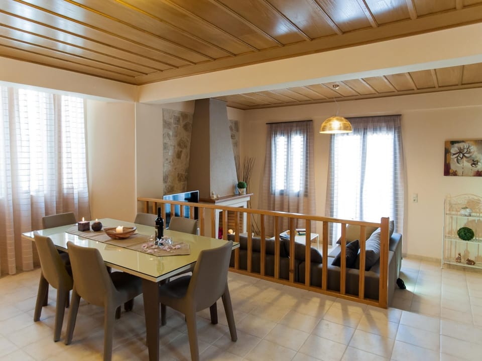 in Panormos mit kleinem Garten,Pool Apartment in Panormos in Rethymno