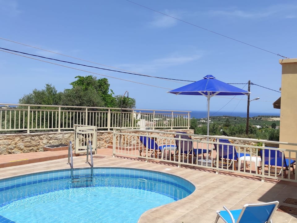 Villa Stefanos, Meerblick, privater Pool, Rethymno Vacation rental in Crete