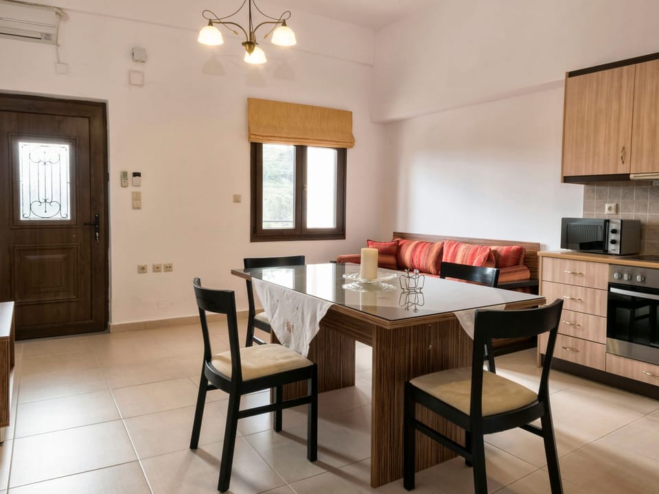 Familienvilla mit privatem Pool, Spielplatz und Vacation rental in Crete