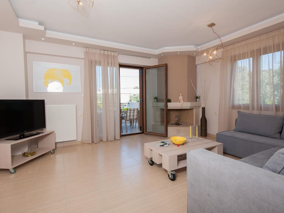 Haus in Adele mit Pool, Terrasse und Barbecue Vacation rental in Crete Region