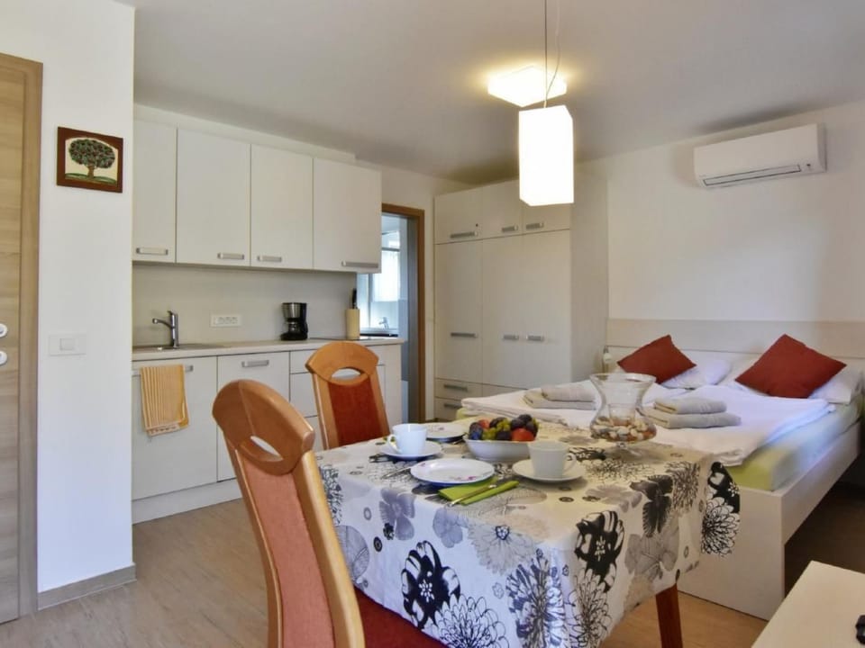 Rosemary Savudrija Apartment in Istria County