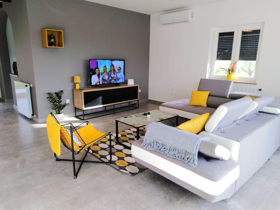 mit Terrasse, Grill und Garten Vacation rental in Istria County