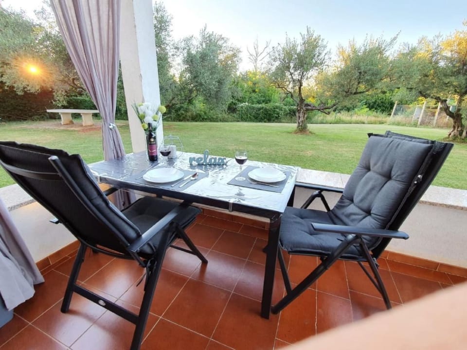 Renovierte Wohnung in Zambratija mit Großem Garten Apartment in Istria County