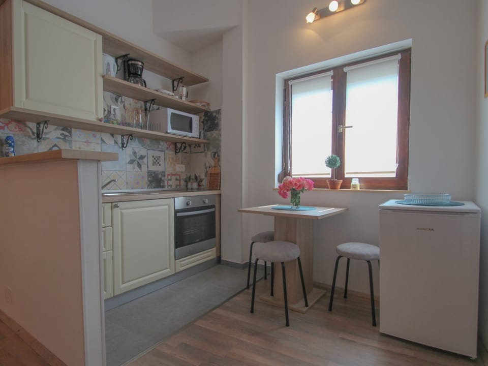 Wohnung "Lana" mit Terrasse Apartment in Novigrad