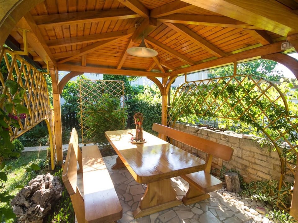 "Joze" mit Balkon Apartment in Novigrad