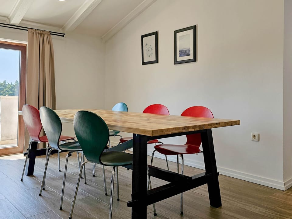 "Lara A4" mit Balkon Apartment in Novigrad
