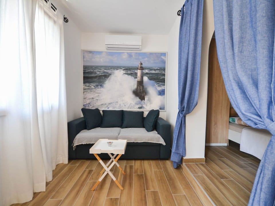 "Rozana" Apartment in Novigrad
