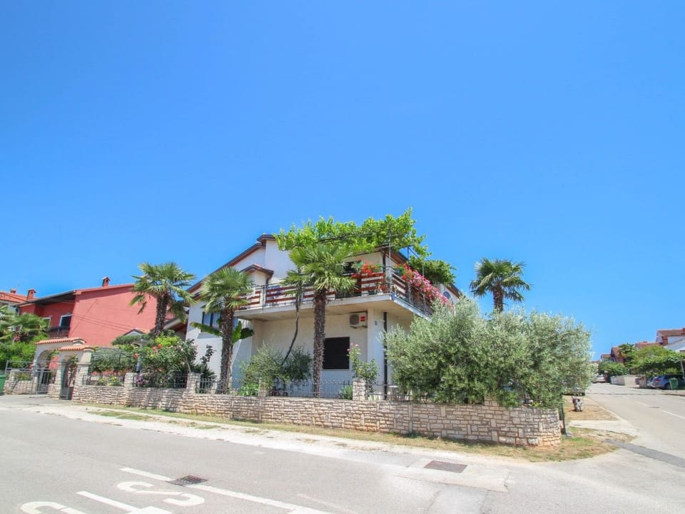 Strandnahes Ferienappartement Pjerina Apartment in Novigrad