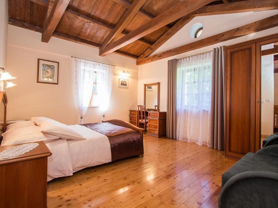 Luxusvilla mit Garten und Pool sowie herrlicher Aussicht Vacation rental in Istria County